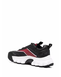 Мужские черно-белые кроссовки от Armani Exchange