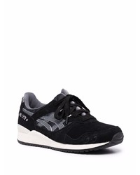 Мужские черно-белые кроссовки от Asics