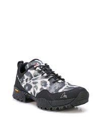 Мужские черно-белые кроссовки от Roa