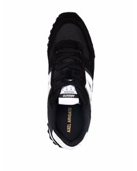 Мужские черно-белые кроссовки от Axel Arigato