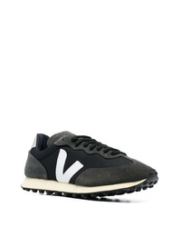 Мужские черно-белые кроссовки от Veja