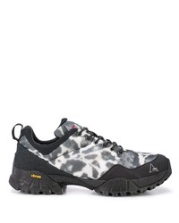 Мужские черно-белые кроссовки от Roa