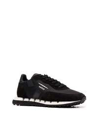 Мужские черно-белые кроссовки от Ghoud