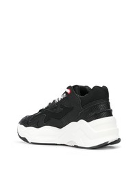 Мужские черно-белые кроссовки от Just Cavalli