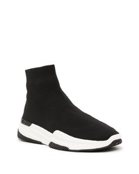 Мужские черно-белые кроссовки от Mallet