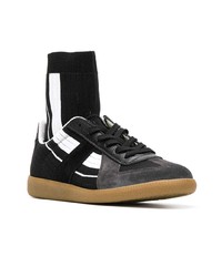 Мужские черно-белые кроссовки от Maison Margiela