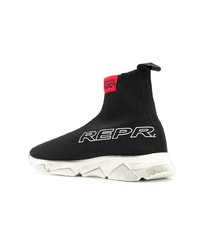 Мужские черно-белые кроссовки от Represent