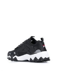 Мужские черно-белые кроссовки от Fila