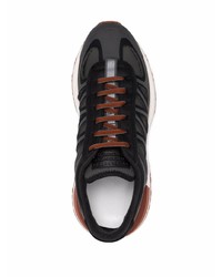 Мужские черно-белые кроссовки от Maison Margiela