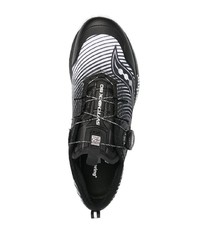 Мужские черно-белые кроссовки от Saucony