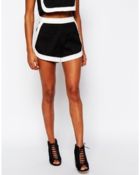 Женские черно-белые шорты от Shakuhachi