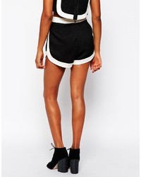 Женские черно-белые шорты от Shakuhachi
