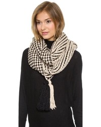 Женский черно-белый вязаный шарф от Paula Bianco