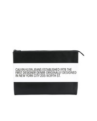 Черно-белый кожаный клатч с принтом от Calvin Klein Jeans