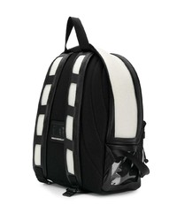 Мужской черно-белый кожаный рюкзак от Maison Margiela