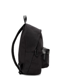 Мужской черно-белый рюкзак с принтом от DSQUARED2