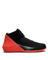 Мужские черно-оранжевые кроссовки от Jordan