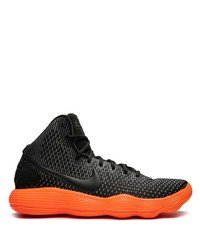 Мужские черно-оранжевые кроссовки от Nike