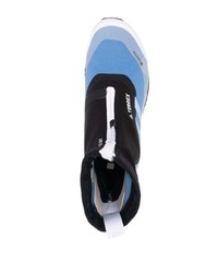 Мужские черно-синие кроссовки от adidas