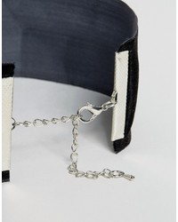 Черное бархатное ожерелье-чокер от Missguided