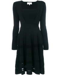Черное вязаное платье от Carven
