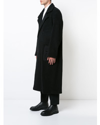 Черное длинное пальто от Yohji Yamamoto