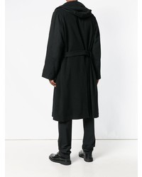 Черное длинное пальто от Yohji Yamamoto