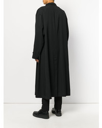 Черное длинное пальто от Yohji Yamamoto