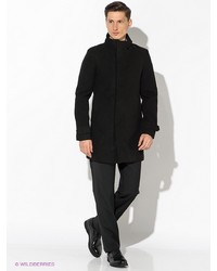 Черное длинное пальто от Oodji