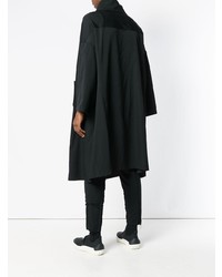 Черное длинное пальто от Yohji Yamamoto