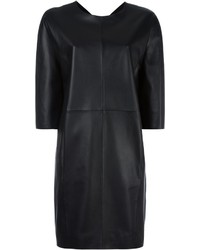 Черное кожаное платье прямого кроя от Maison Margiela