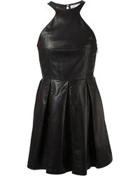 Черное кожаное платье с плиссированной юбкой