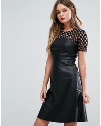 Черное кожаное платье с плиссированной юбкой от Vero Moda