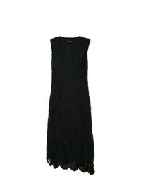 Черное коктейльное платье с рюшами
