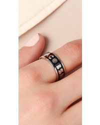 Черное кольцо от Marc by Marc Jacobs