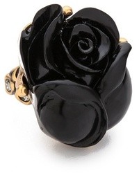 Черное кольцо от Oscar de la Renta