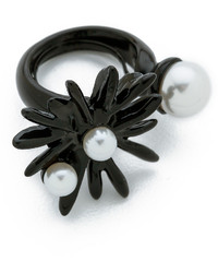 Черное кольцо от Oscar de la Renta
