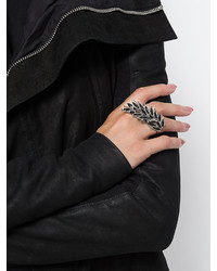 Черное кольцо от Saint Laurent