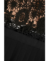 Черное кружевное вечернее платье с вышивкой от Self-Portrait