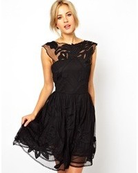 Черное кружевное коктейльное платье от Asos