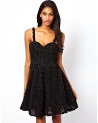 Черное кружевное коктейльное платье от Rare