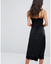 Черное кружевное платье-комбинация от Warehouse