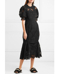 Черное кружевное платье-миди от Simone Rocha
