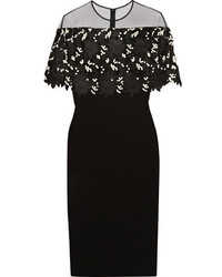 Черное кружевное платье-миди от Lela Rose