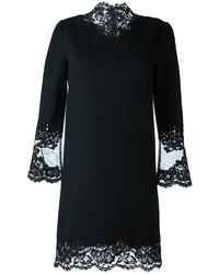 Черное кружевное платье прямого кроя от Ermanno Scervino