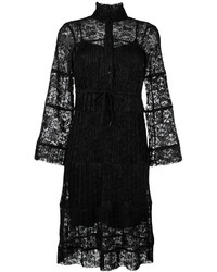 Черное кружевное платье с вышивкой от See by Chloe