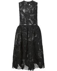 Черное кружевное платье с пышной юбкой от Comme des Garcons