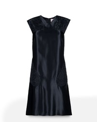 Черное кружевное платье от Christopher Kane