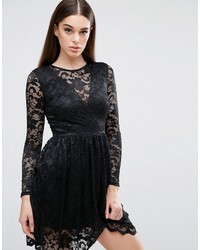 Черное кружевное платье от Club L