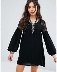 Черное кружевное платье от Glamorous